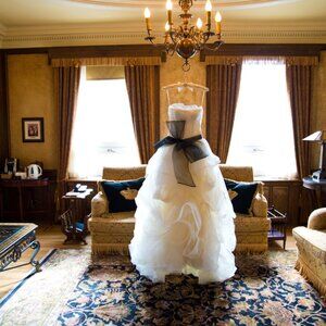 Vera Wang Couture Wedding Dress